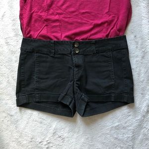 Express black cotton stretch shorts 2-1/2” inseam